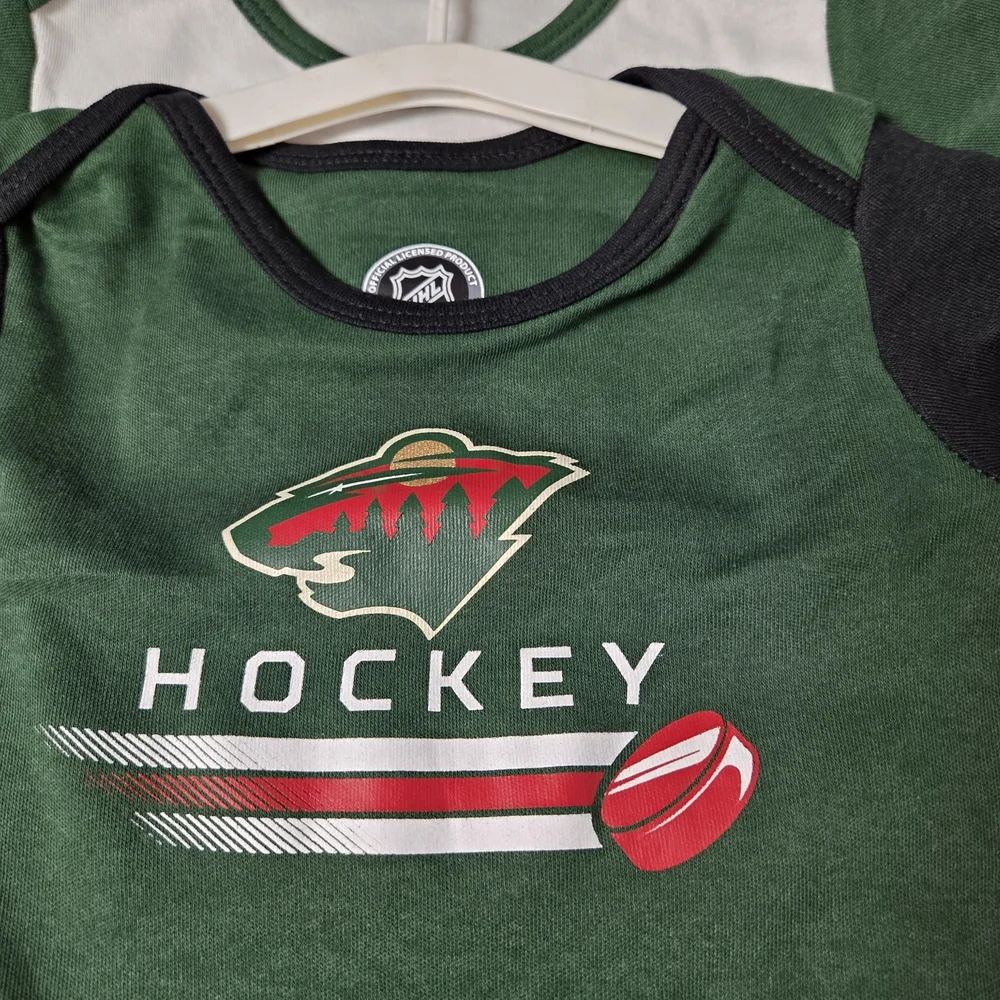 NHL 12 Months Minnesota Wild 3 Pack Onesies‎